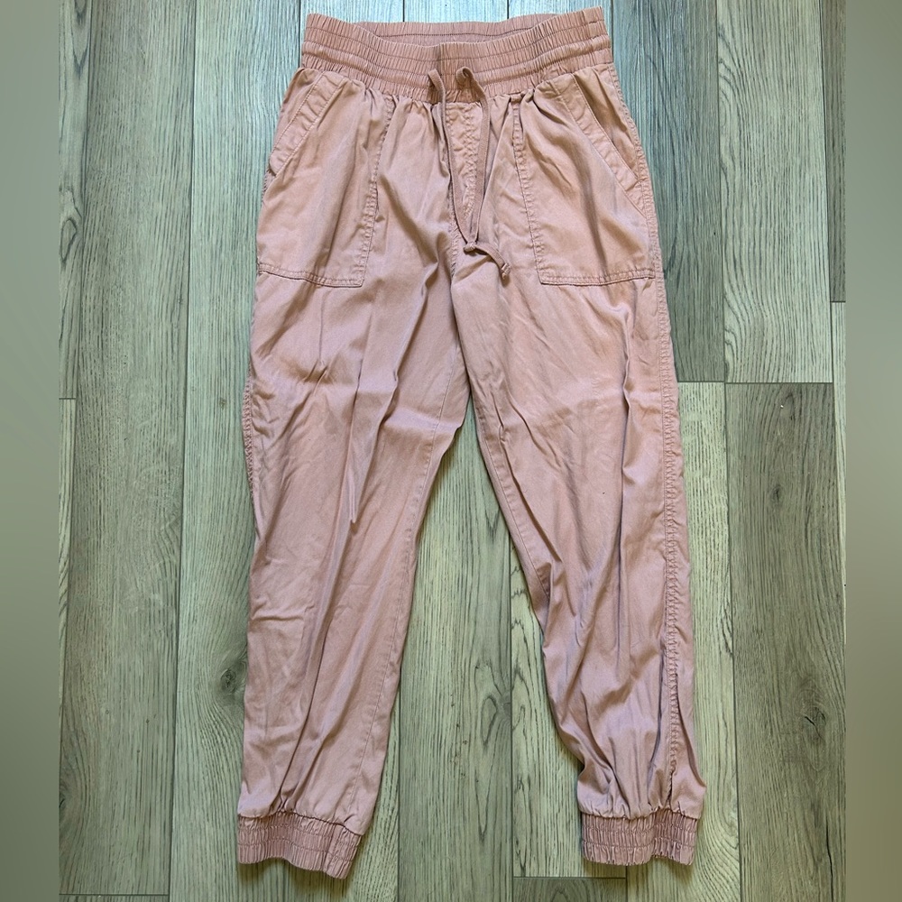 Women Blush Pink Jogger With Tie Waist Elastic Pockets Medium
